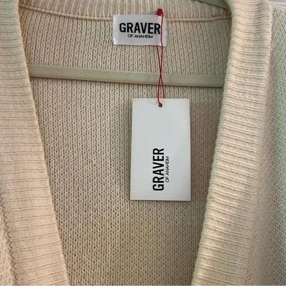 Graver of Anaheim Unisex Elbow Heart Smile Cardigan Sweater - Picture 4 of 6
